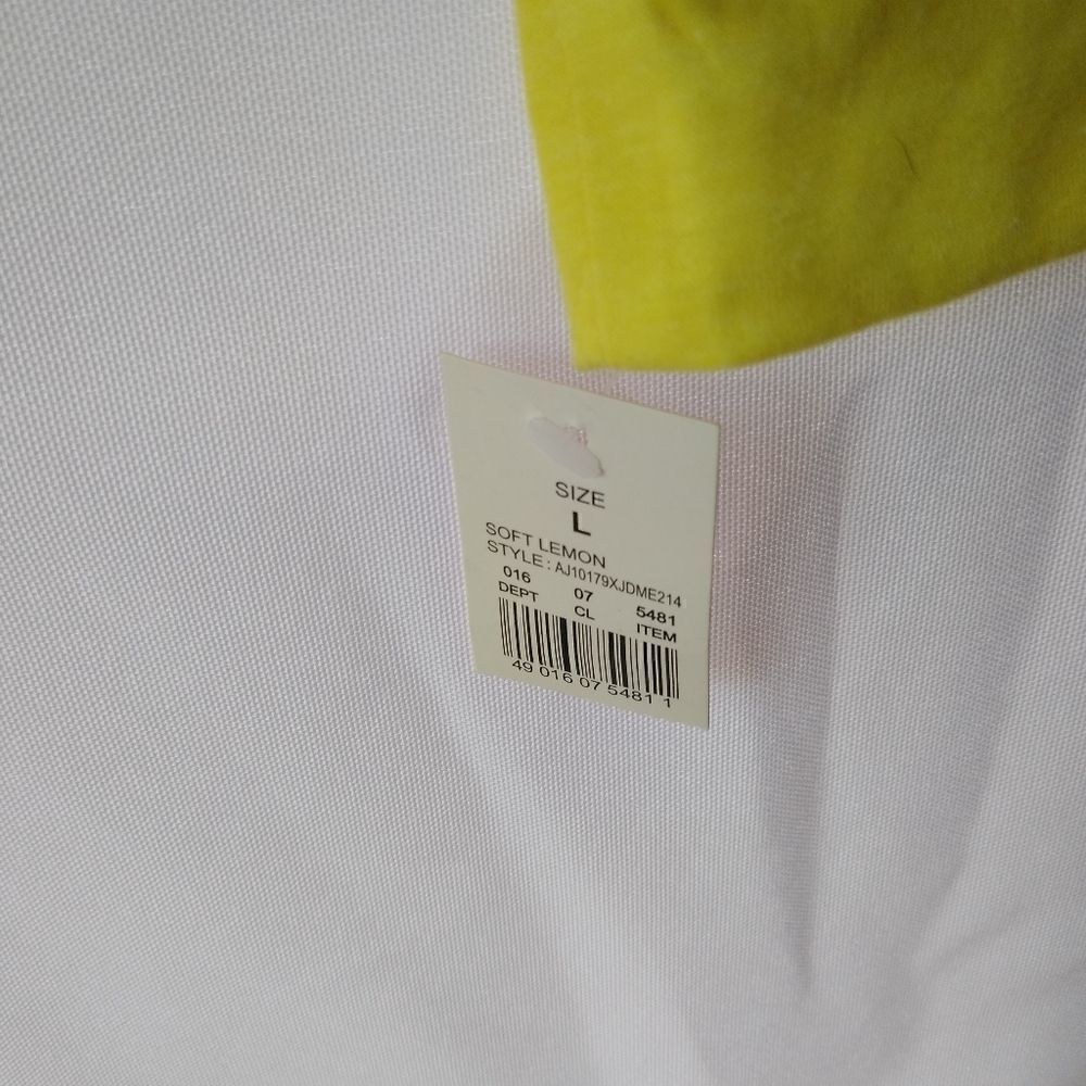 Minion Tee - Picture 4 of 6